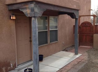 1743 Los Jardines Pl NW, Albuquerque, NM 87104