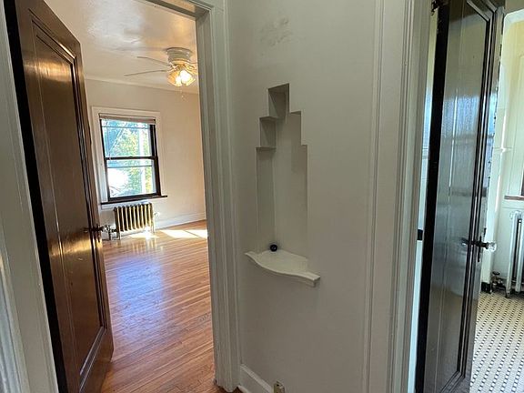 2nd image of 3201 14th Ave S APT 203