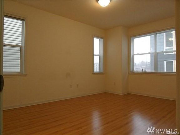 5th image of 4722 12th Ave NE APT 503