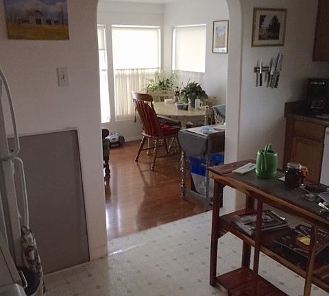 Arched doorway in kitchen
