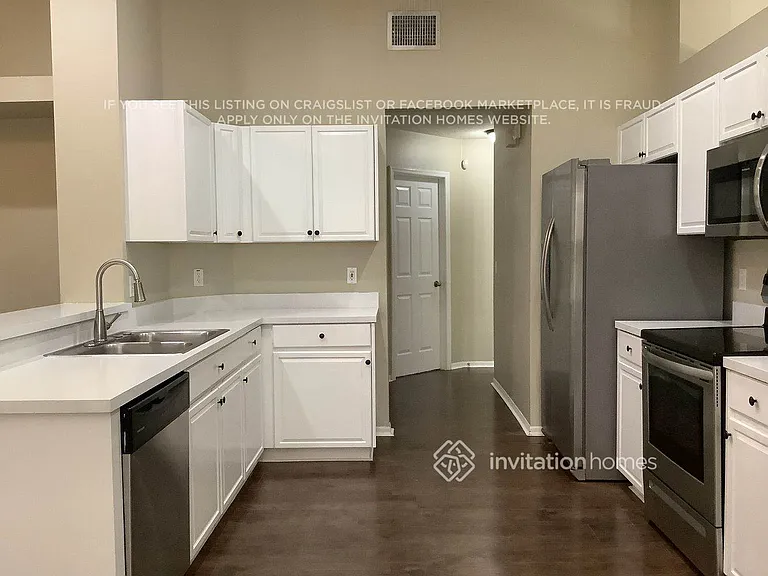 4609 Portobello Cir — Photo 8
