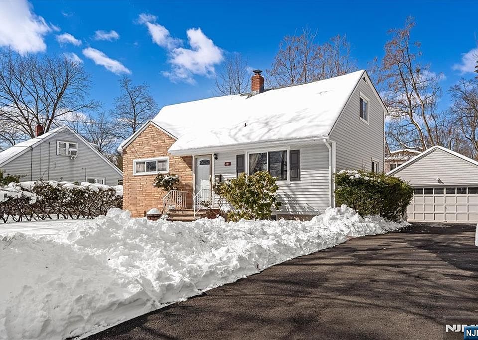 1st image of 491 Dorchester Rd