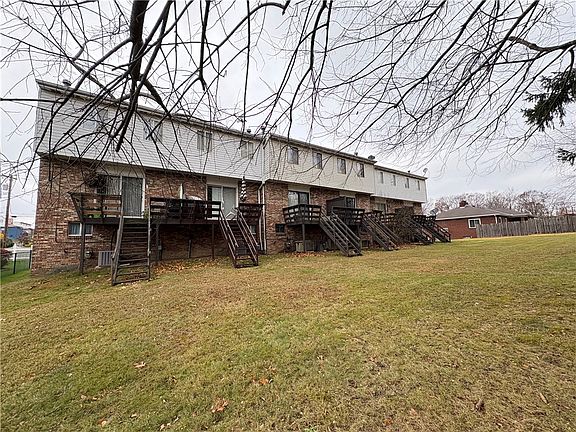 4th image of 110 Yale Dr