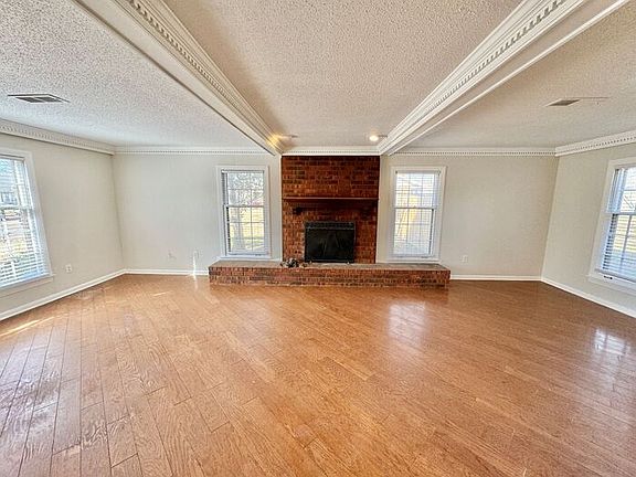 4th image of 7888 Farindon Dr