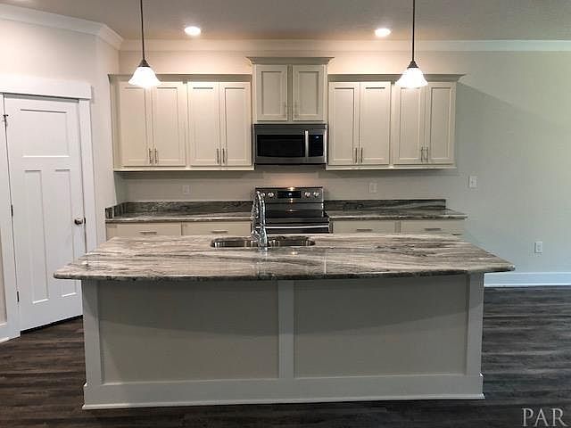 2nd image of 6130 Cherry Hill Cir