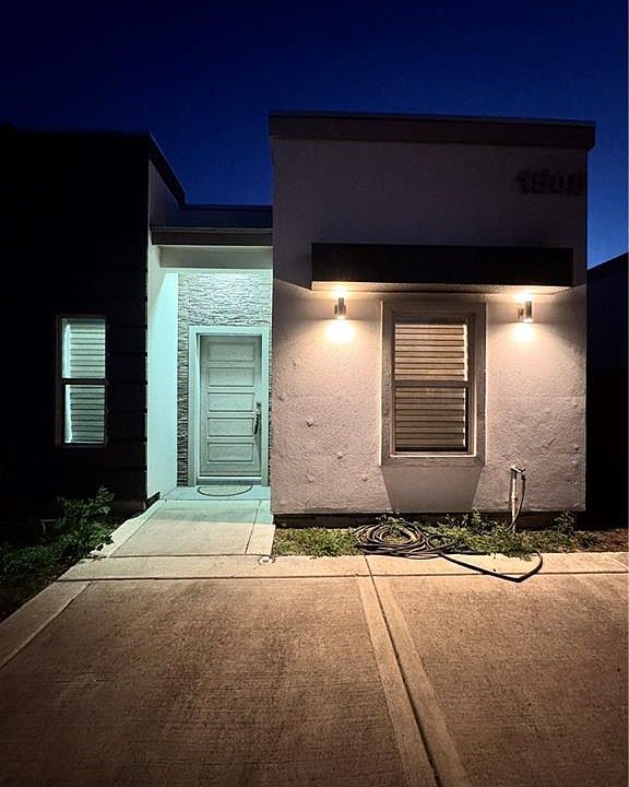 1st image of 1506 New Orleans Cir