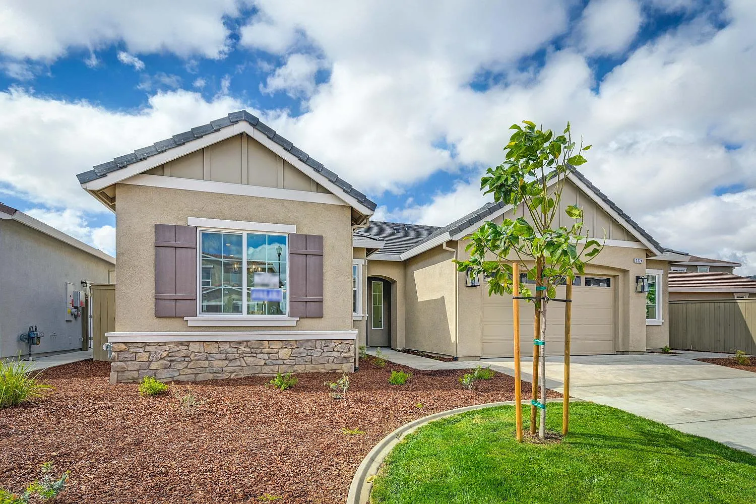 2024 Arbor Ridge Dr photo 1