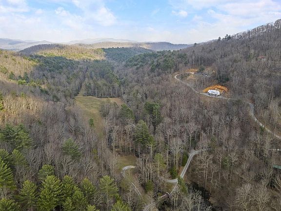 2nd image of 77 Old Covered Bridge Rd