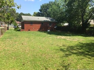 623 Eva Cir, Spring Lake, NC 28390