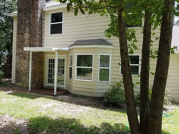 4th image of 1794 Highland Dr