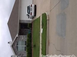 918 Timber Oaks Ln, Arlington, TX 76010
