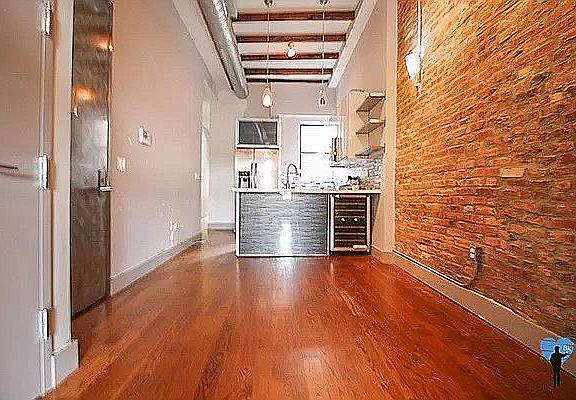 3rd image of 402 Suydam St APT 2R