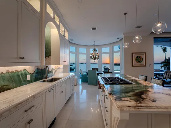 42 Cannon Royal Dr, Key West, FL 33040