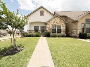 3828 Blackhawk Ln, College Station, TX 77845