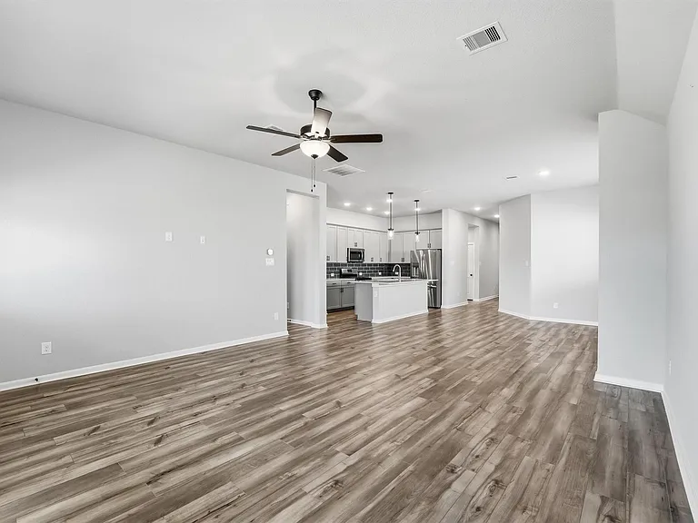 1338 Lakeside Creek Rd — Photo 18