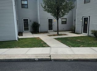 2820 Yellowstone Pkwy, Lexington, KY 40517