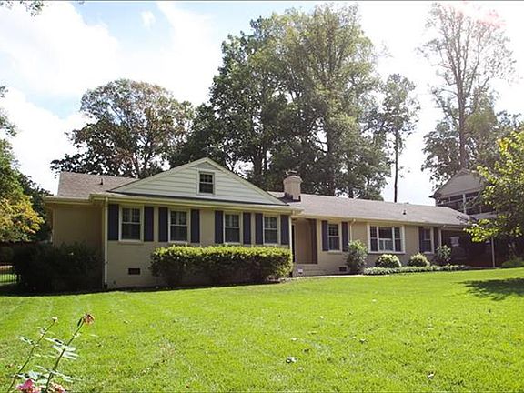 2nd image of 3131 Darnley Dr
