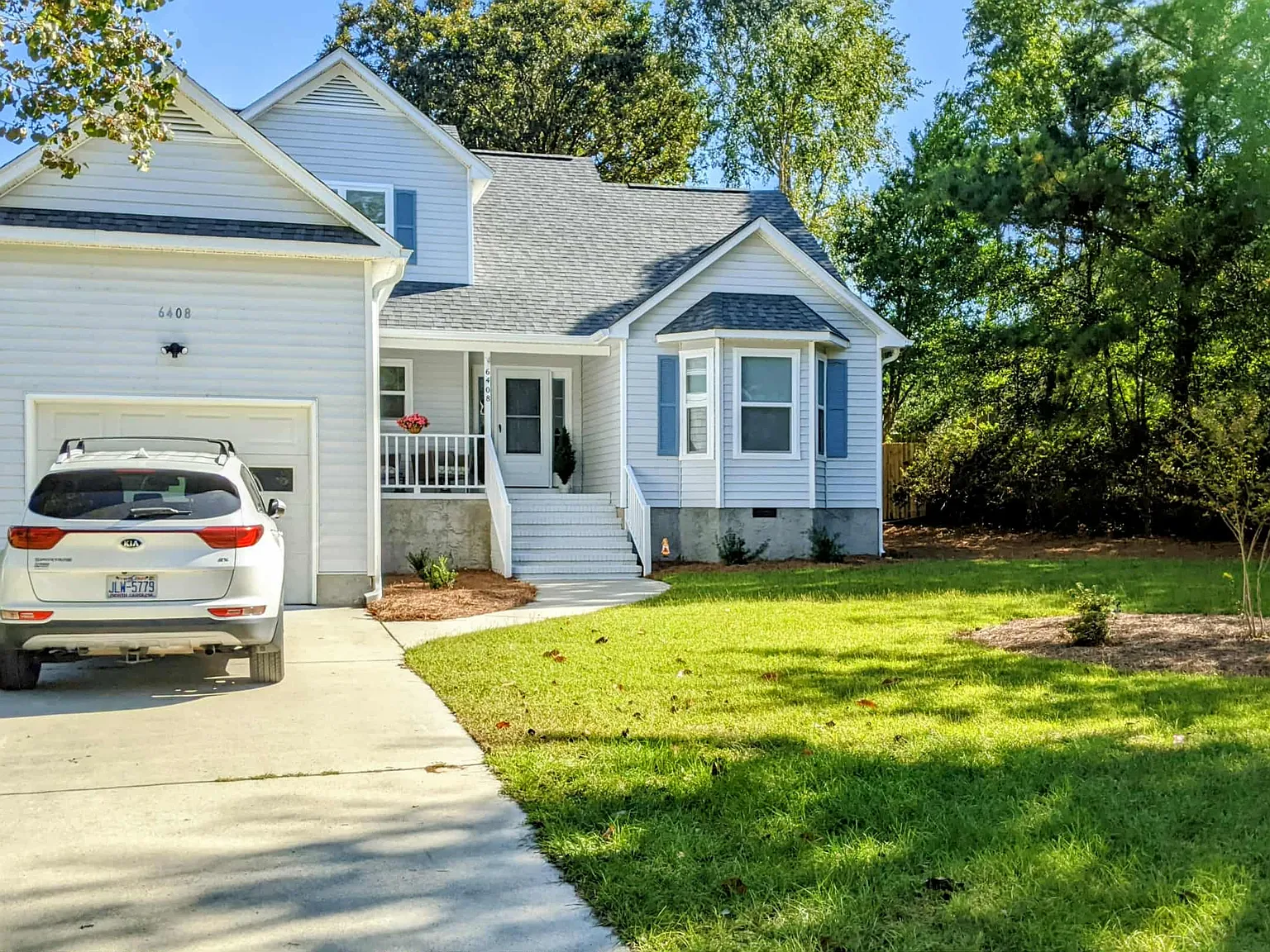 3 bed, 2.5 bath, 1892 sqft, $3,100 — Photo 3