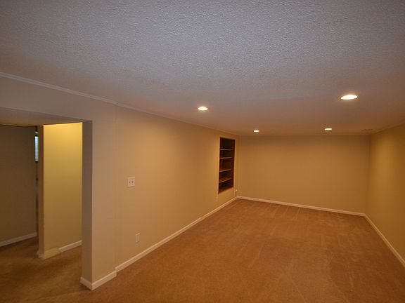 3rd image of 6740 Kennaston Dr NE