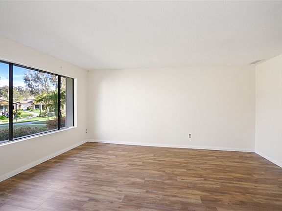 4th image of 5289 Edge Park Way