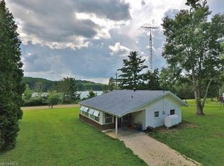 7038 Forest Rd SW, Dellroy, OH 44620
