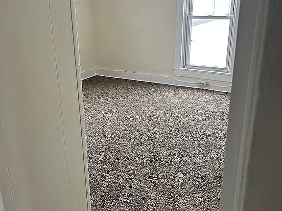 Upstairs bedroom 2
