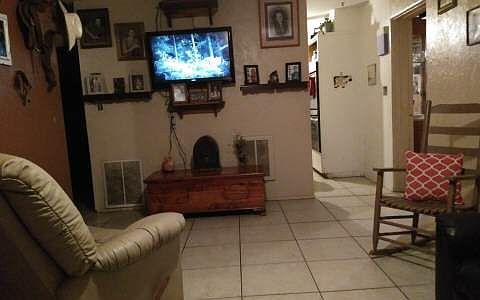 3rd image of 122 Leona Dr