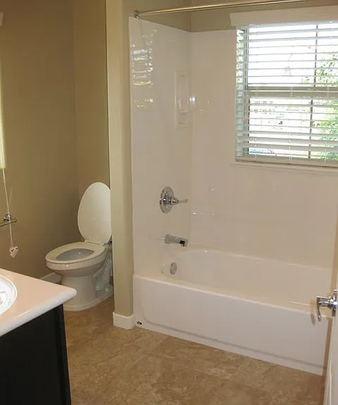 1163 E Cedar St — Photo 17
