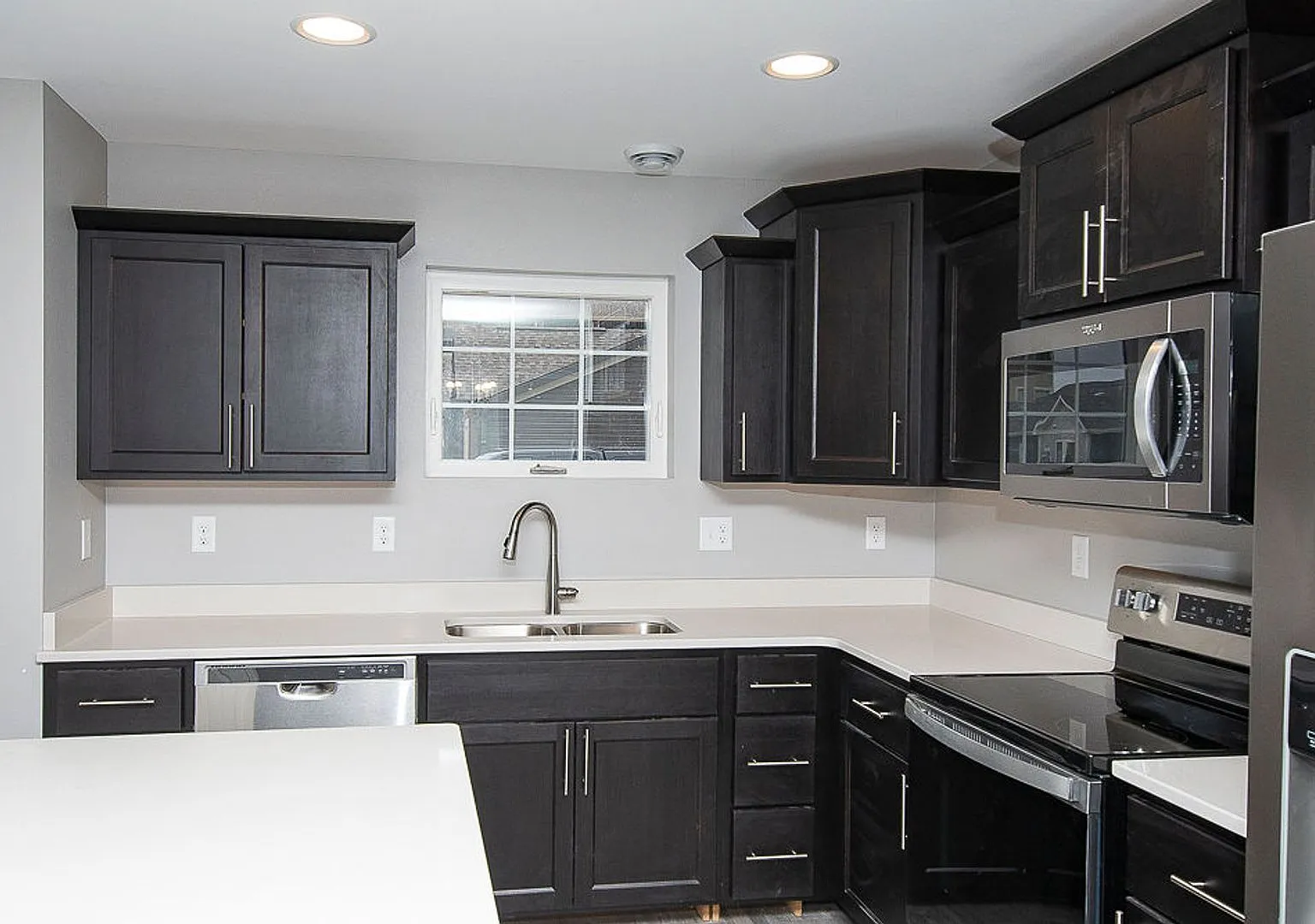 $1,000 Move-In Credit! Sign a Qualifying Lease by August 31st! — Photo 1