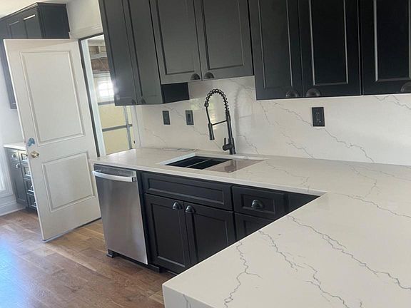 5th image of 4400 Rendale Ct