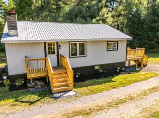 1728 N Shore Road, Hadley, NY 12835