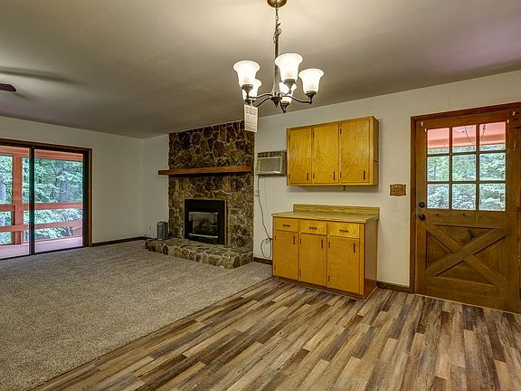 2nd image of 100 Lake Overlook Dr