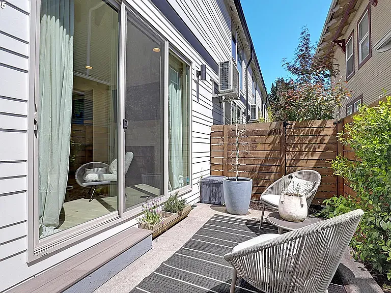 3512 N Haight Ave — Photo 7