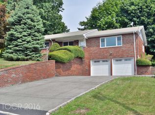 11 Orchard Pl, Hawthorne, NJ