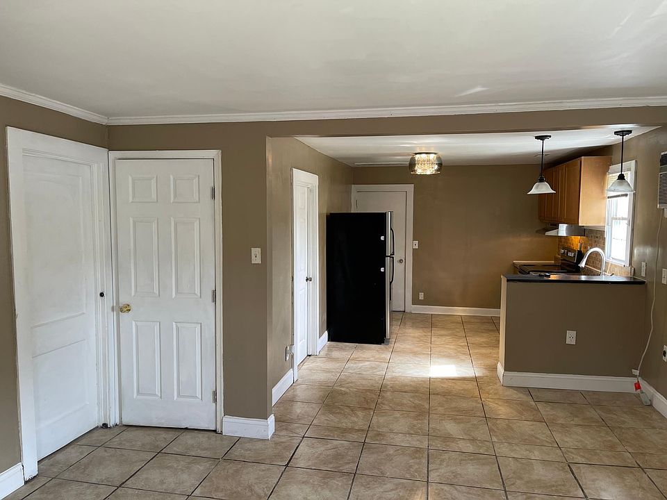 1st image of 1653 Michigan Ave #1