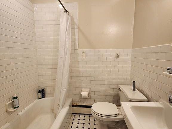 4th image of 322 S 11th St APT 5