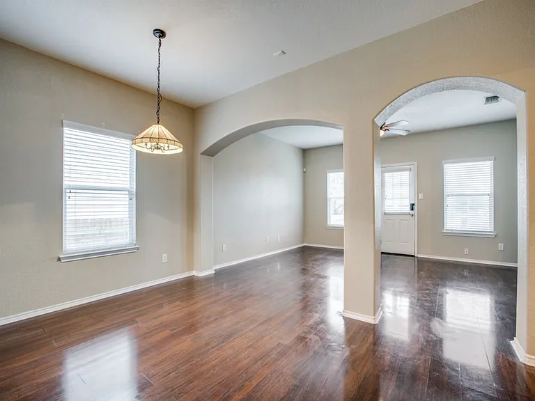 11218 Fort Smith — Photo 3