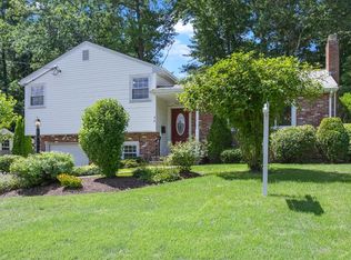 42 Chickering Rd, Dedham, MA 02026