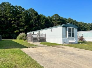 1021 Crystal Blvd #11, Selma, NC 27576