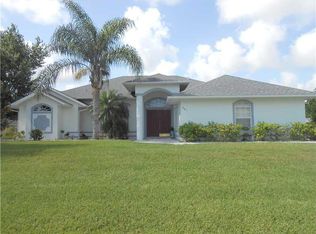 941 Flamingo Ave, Sebastian, FL 32958