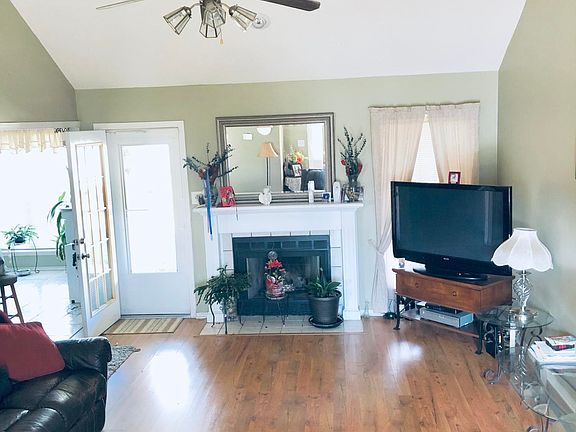 4th image of 15058 Sagewood St