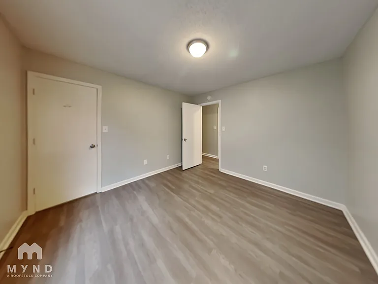 4828 Royal Run Dr — Photo 15