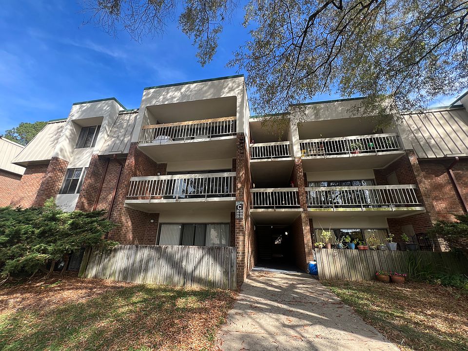 1st image of 500 Umstead Dr #C