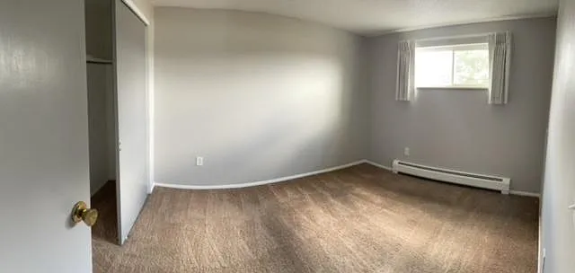 Royal Village Apartment Homes 215 — Photo 4