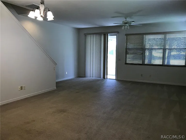 1626 W Spring Meadow Loop — Photo 7