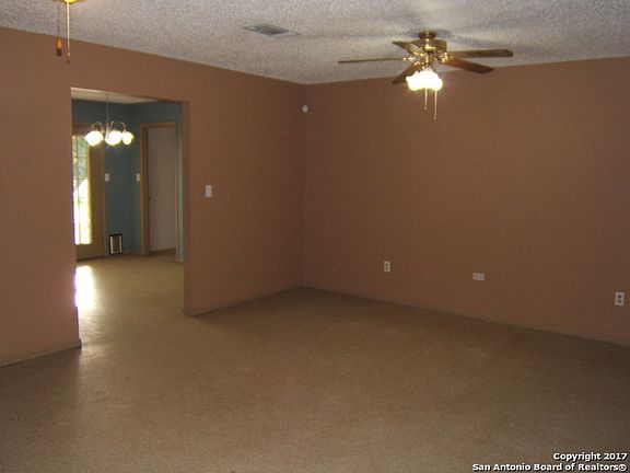 5th image of 801 S Brown St