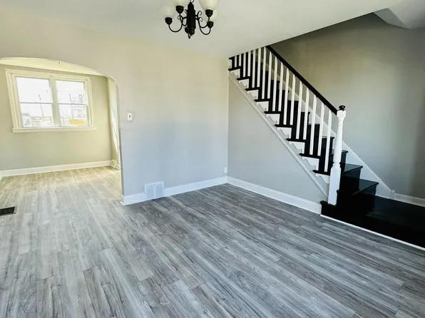 4664 Reach St, Philadelphia, PA 19120