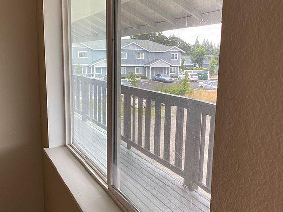 4th image of 641-647 Plymouth Dr NE #11349218