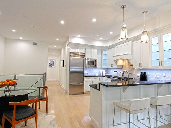 2nd image of 145 Huntington St #Gd1l