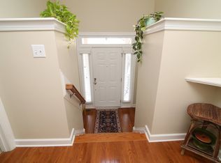 104 Primrose Ln, Carrboro, NC 27510